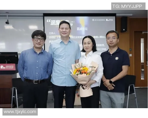 武汉羽毛球队个人能力引发热议球员表现与团队协作的深度探讨 武汉羽毛球队个人能力引发热议球员表现与团队协作的深度探讨