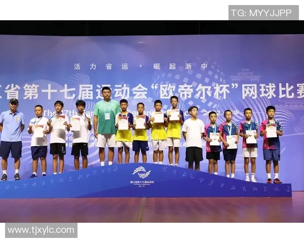 南京网球队以71分领跑世界锦标赛积分榜展现强劲实力 南京网球队以71分领跑世界锦标赛积分榜展现强劲实力