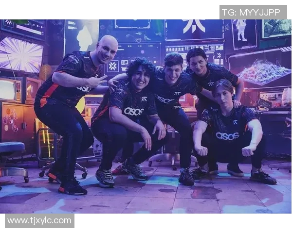 深圳足球队在大师赛中的战术解析与表现评估分析